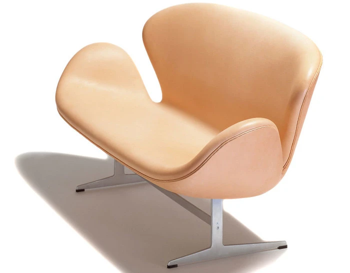 Fritz Hansen Arne Jacobsen Swan Sofa 4 Fritz Hansen Arne Jacobsen Swan Sofa - Image 2