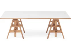 Leonardo Table